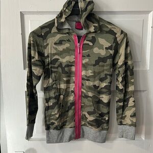 Camouflage Kids Jacket with Pink Zipper